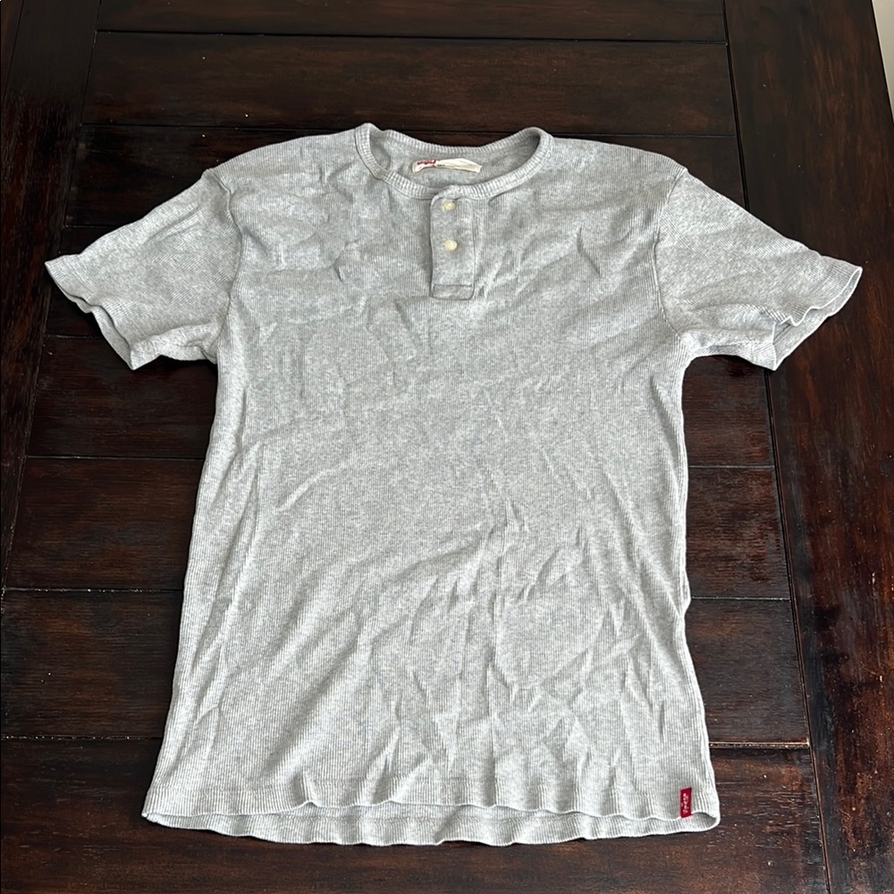 Levi’s Henley ribbed tshir
